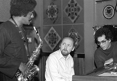 Keystone Korner rehearsal with Charles McPherson, Larry Vuckovich and the owner, and Todd Barkan on the right [photo by Tom Copi, San Francisco]